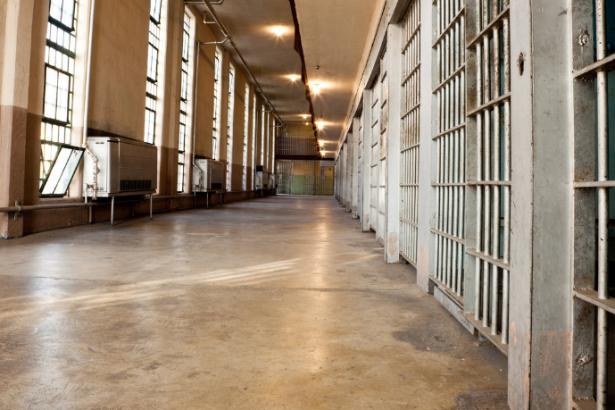 Justiça italiana e a recusa à extradição envolvendo prisões brasileiras