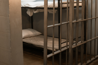 Prisão em Goiânia evidencia desafios no combate ao tráfico e impactos nas esferas pessoal e social