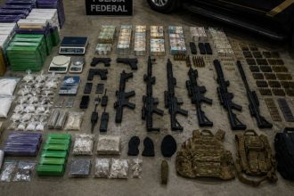 Facções criminosas e prisões estratégicas: o foco da Polícia Federal no desmantelamento das grandes organizações no Brasil