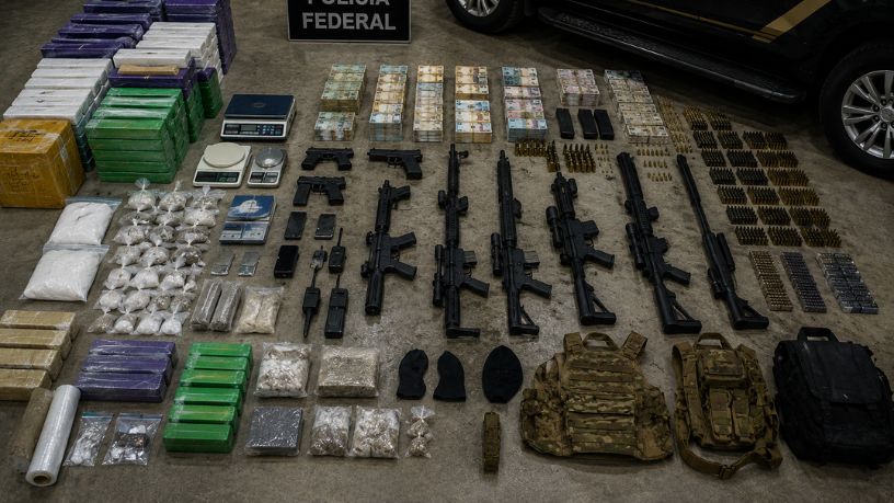 Facções criminosas e prisões estratégicas: o foco da Polícia Federal no desmantelamento das grandes organizações no Brasil